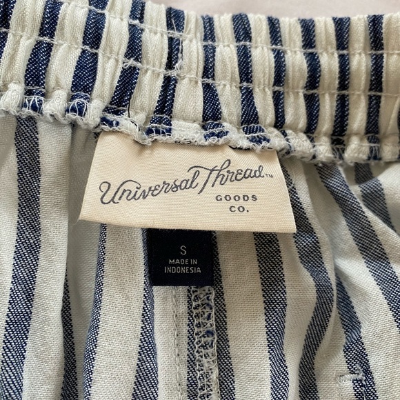 ✨LAST CHANCE✨ UNIVERSAL THREAD Shorts S - Picture 5 of 8